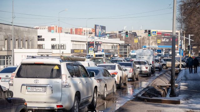 Енді жол ережесін бұзған көліктер ақылы түрде эвакуацияланады