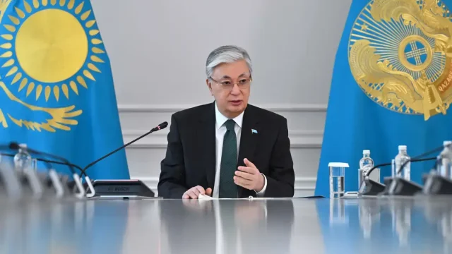 Қасым-Жомарт Тоқаев Қарағанды облысының әкіміне сөгіс берді