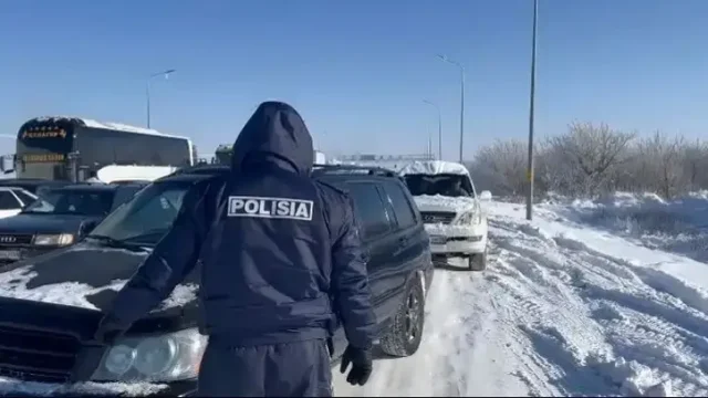 Жүргізушілерге ескерту: бірнеше облыста жол жабық