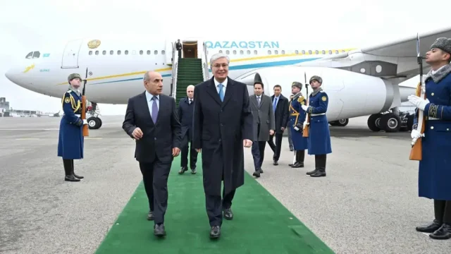 Қасым-Жомарт Тоқаев Әзербайжанға ұшып барды