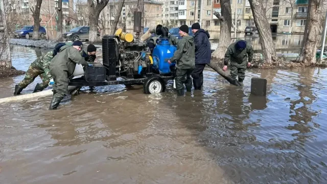 Бес облысты әлі су басып жатыр