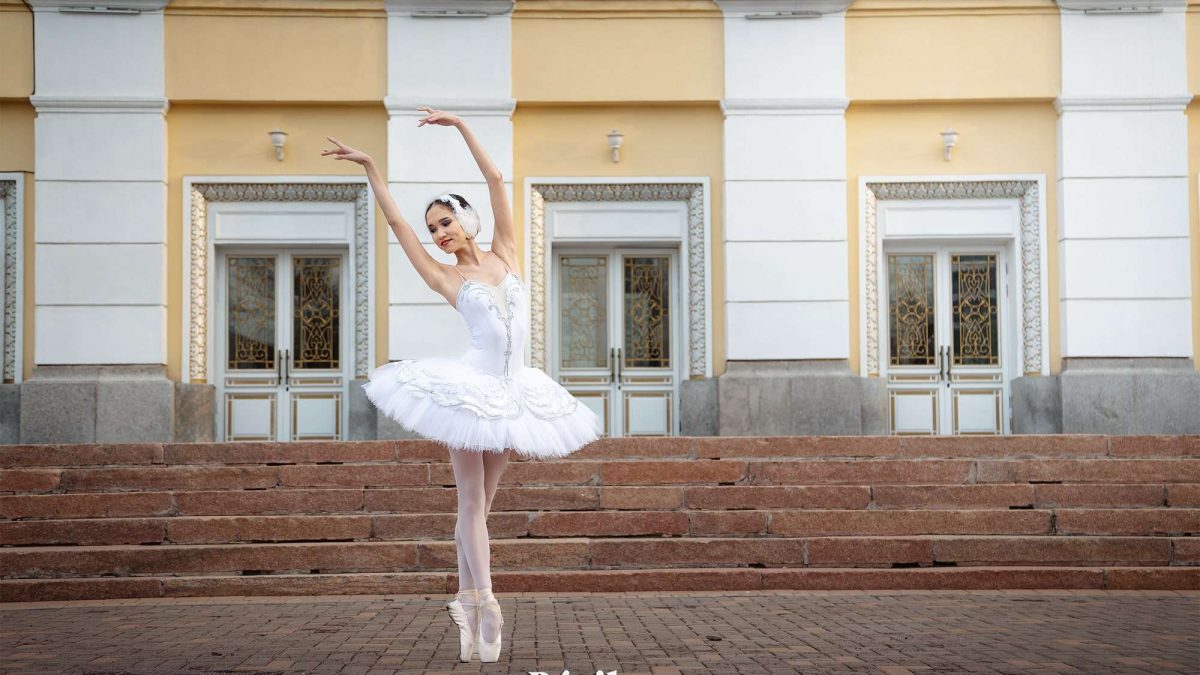 61f44f3359fa0e047569d5d7775a3b0a Фоторепортаж. Балет артисінің бір күні