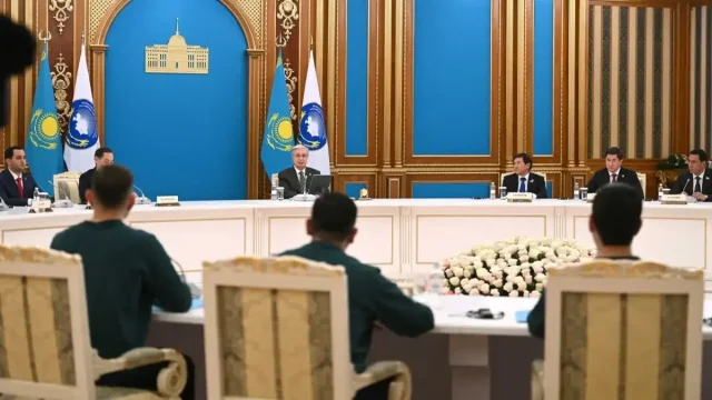 Президент: Қоғам мүлкіне залал келтіретін адамдарды заң арқылы жауапқа тартамыз