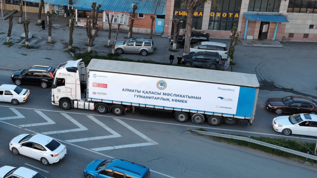 Мәслихат депутаттары Солтүстік Қазақстан облысына 20 тонна гуманитарлық көмек жіберді