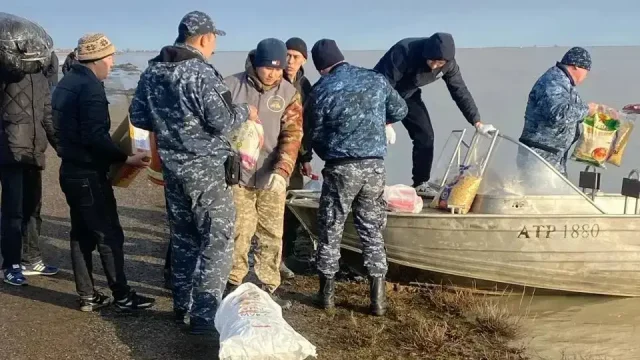 Жылыой ауданынан 30 мыңға жуық адам эвакуацияланды