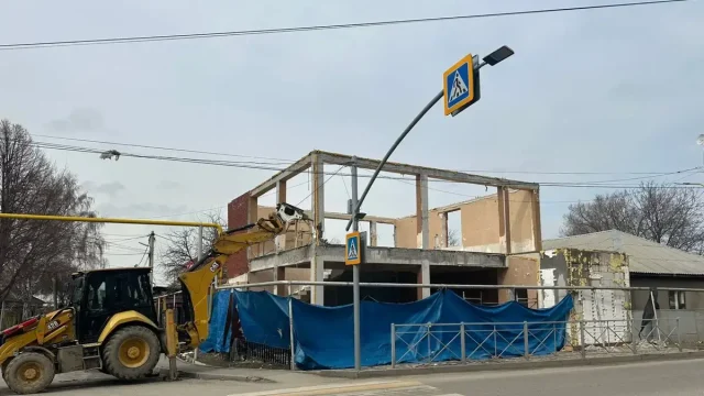 Алматының тау бөктерінде заңсыз салынған 28 нысан бұзылды