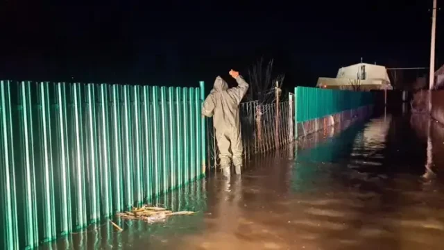 Оралда Шаған және Деркөл өзендері қауіпті деңгейден асып кетті