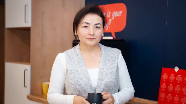 «Саған не жоқ?». 52 жасында тіл үйрене бастаған адамның әңгімесі
