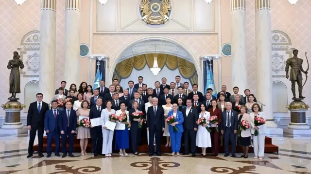 Президент еліміздің журналистика және телевизия саласы мамандарын марапаттады