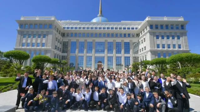 Ақорда Халықаралық балаларды қорғау күнінде оқушыларға есігін ашты