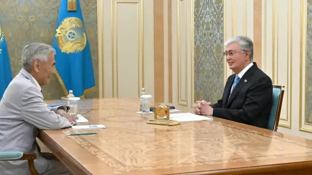 Қасым-Жомарт Тоқаев Өмірзақ Озғанбаевты қабылдады