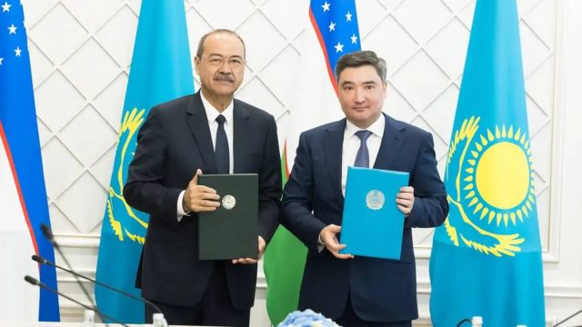 Қазақстан мен Өзбекстан үкімет басшылары ынтымақтастықты нығайту қарқынын талқылады