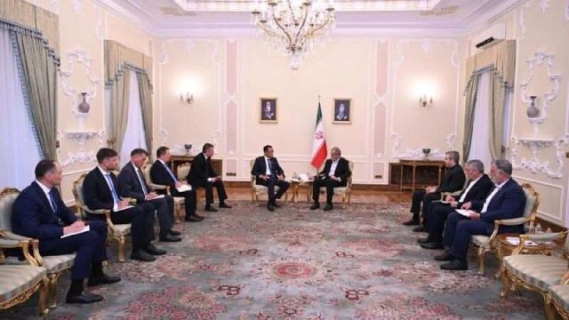 Мәулен Әшімбаев Иран президентін ұлықтау рәсіміне қатысты