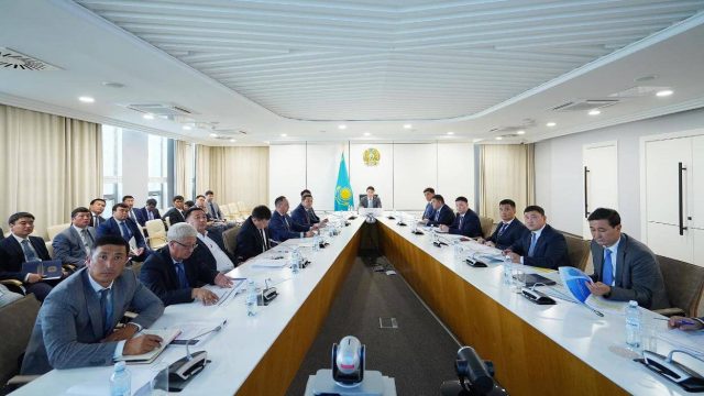 Түркістан облысында 1 100 шақырымнан астам жол жөнделіп жатыр