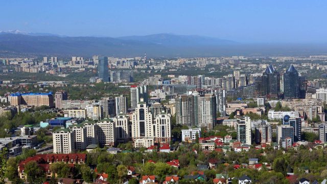 Алматыда су басатын аумақты жою үшін әл-Фараби даңғылында су бұру желілерін салу жоспарланды