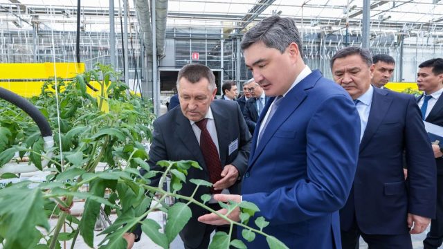АӨК және машина жасау: Олжас Бектенов Степногорск моноқаласының экономикасын әртараптандырумен танысты