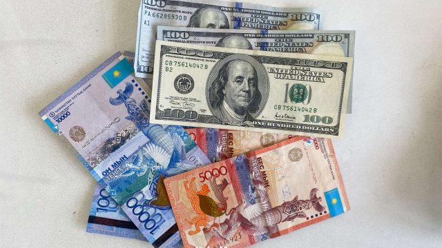 Доллар 506–512 теңгеден саудаланып жатыр