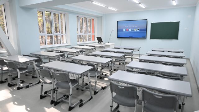 900 ауыл мектебінің шатыры мен терезесі жаңартылады