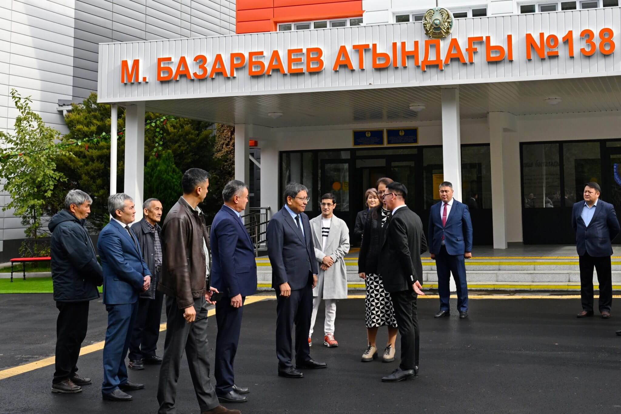 Алматыда Республика күніне орай №138 мектептің күрделі жөндеуі аяқталды