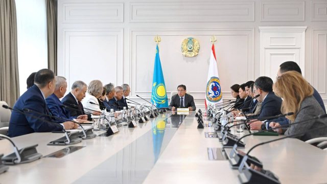 «Алтын жас»: қазірдің өзінде 400 алматылық зейнеткер жұмыс тауып, әлеуетін жүзеге асырып отыр