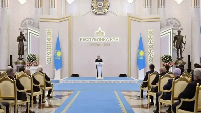 Мемлекет басшысы Республика күніне орай өткен салтанатты жиында сөз сөйледі