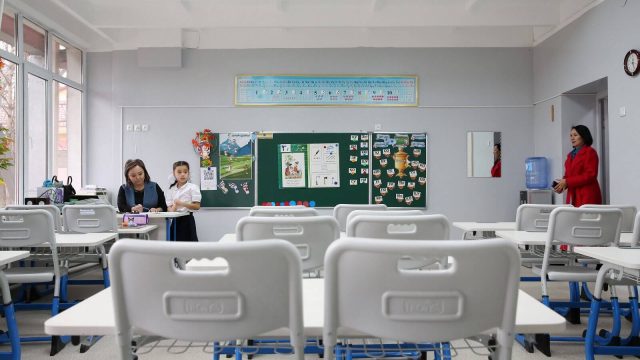 Алматы қалай өзгеріп жатыр? Бірнеше жыл бойы қордаланған су мәселесінен жайлы скверлерге дейін