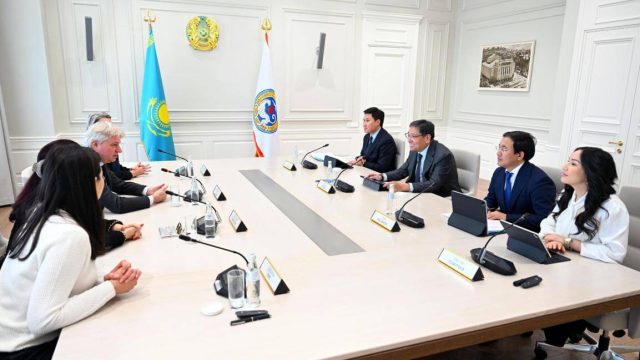 Алматы әкімі әлемге әйгілі Франкфурт кітап жәрмеңкесінің өкілдерімен кездесті