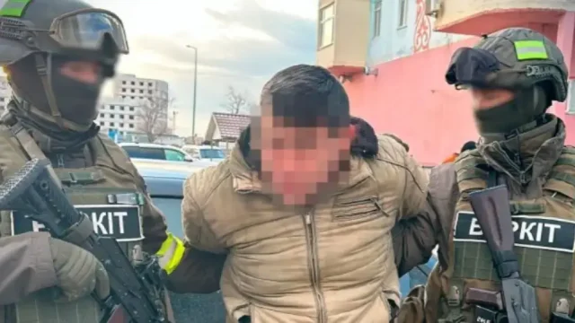 ҰҚК үш Қазақстан азаматын ұстады
