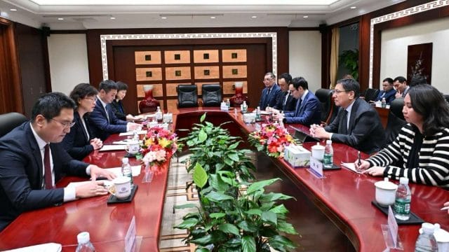 Ерболат Досаев China Exim Bank президенті Ван Чуньинмен кездесті