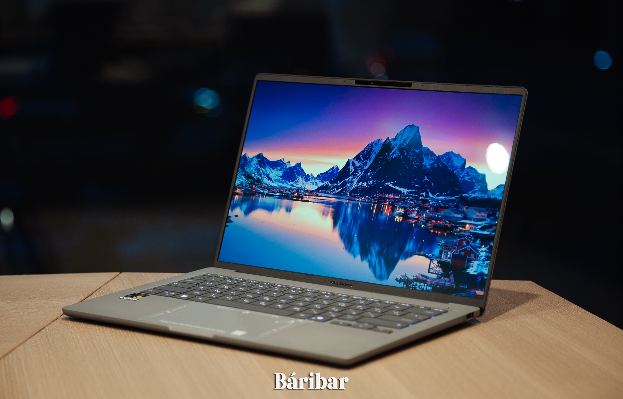 ASUS Zenbook A14, ноутбук