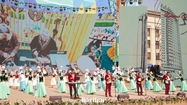 Фоторепортаж: Алматы халқы Наурызды қалай тойлап жатыр?