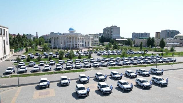 БҚО әкімі ветеринариялық қызметке 106 жаңа автокөлік табыстады