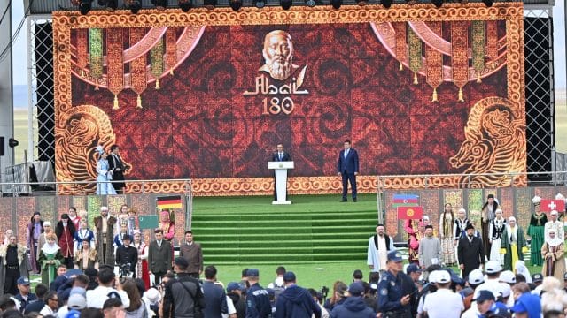 Абайдың 180 жылдығы: президенттің құттықтау хатын Мәулен Әшімбаев оқып берді