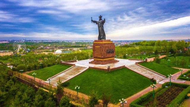 Елімізде күтім мен сәнге көп ақша жұмсайтын қай қала?