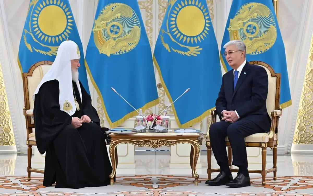 Президент Мәскеу және бүкіл Ресей патриархы Кириллмен кездесті