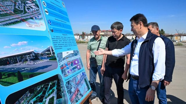 Дархан Сатыбалды «Барлық» базары маңындағы даму жобаларымен танысты