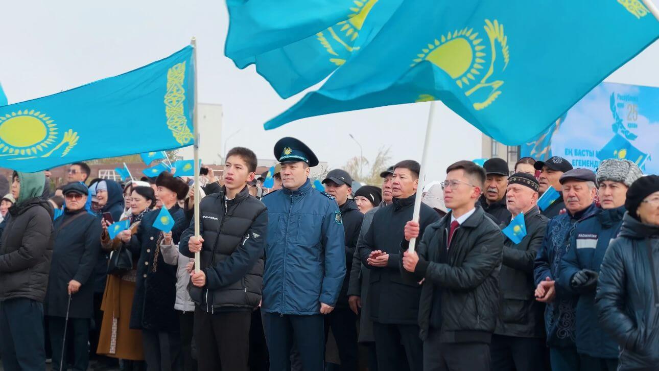 БҚО әкімі Нариман Төреғалиев мемлекеттік Ту көтеру рәсіміне қатысты