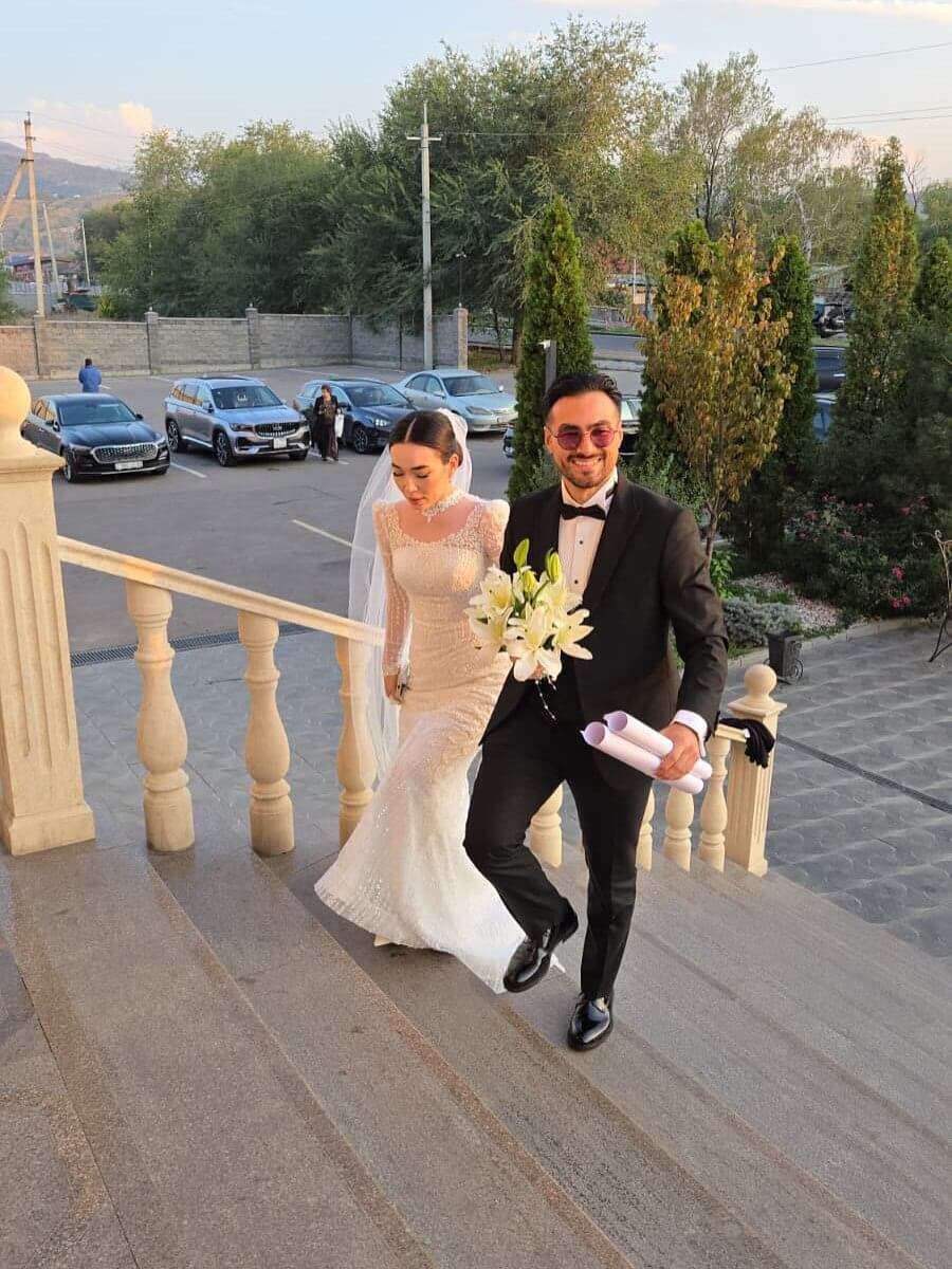 Сымбат пен Бөкейхан