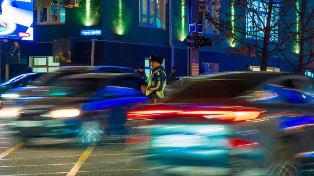 Полиция көшедегі көлік жарыстары туралы мәлімдеме жасады