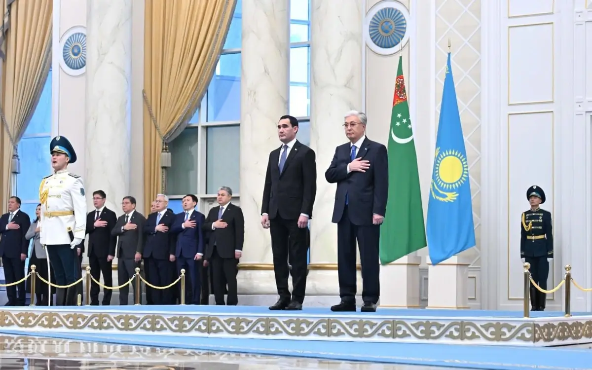 Тоқаев Түрікменстан президентін Ақордада қарсы алды