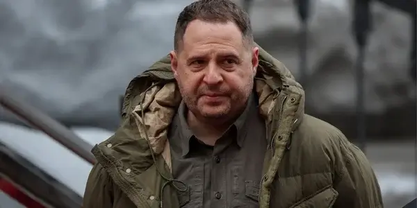 Қызметінен кеткен Андрей Ермак соғысқа баратынын айтты