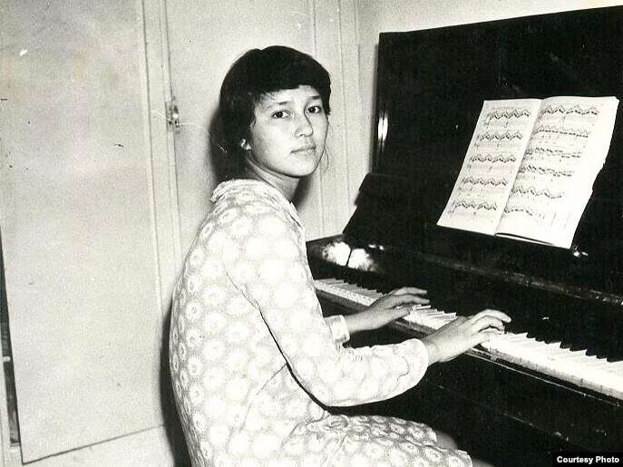 Ләззат Асанова