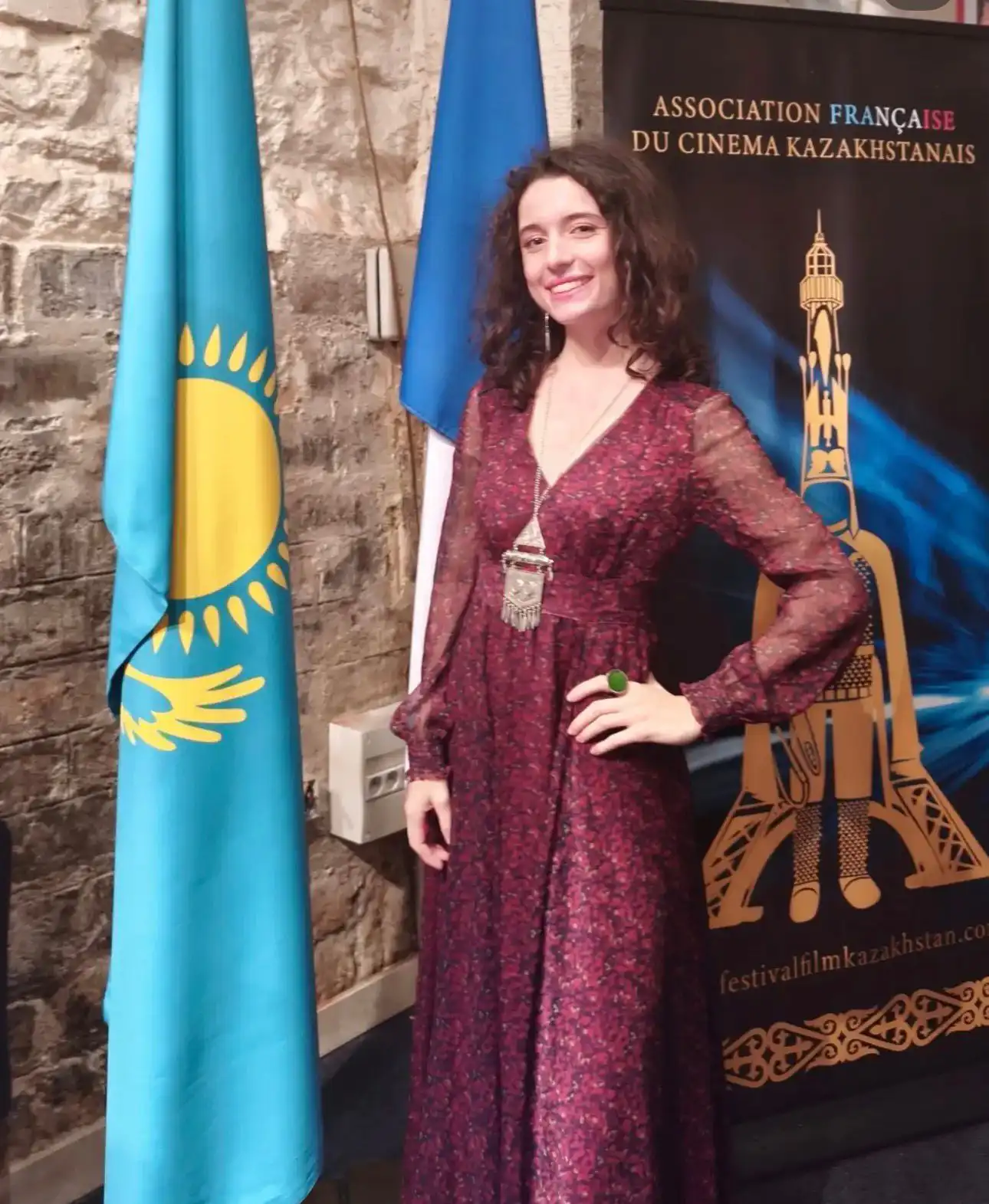 Елиз Пәкту