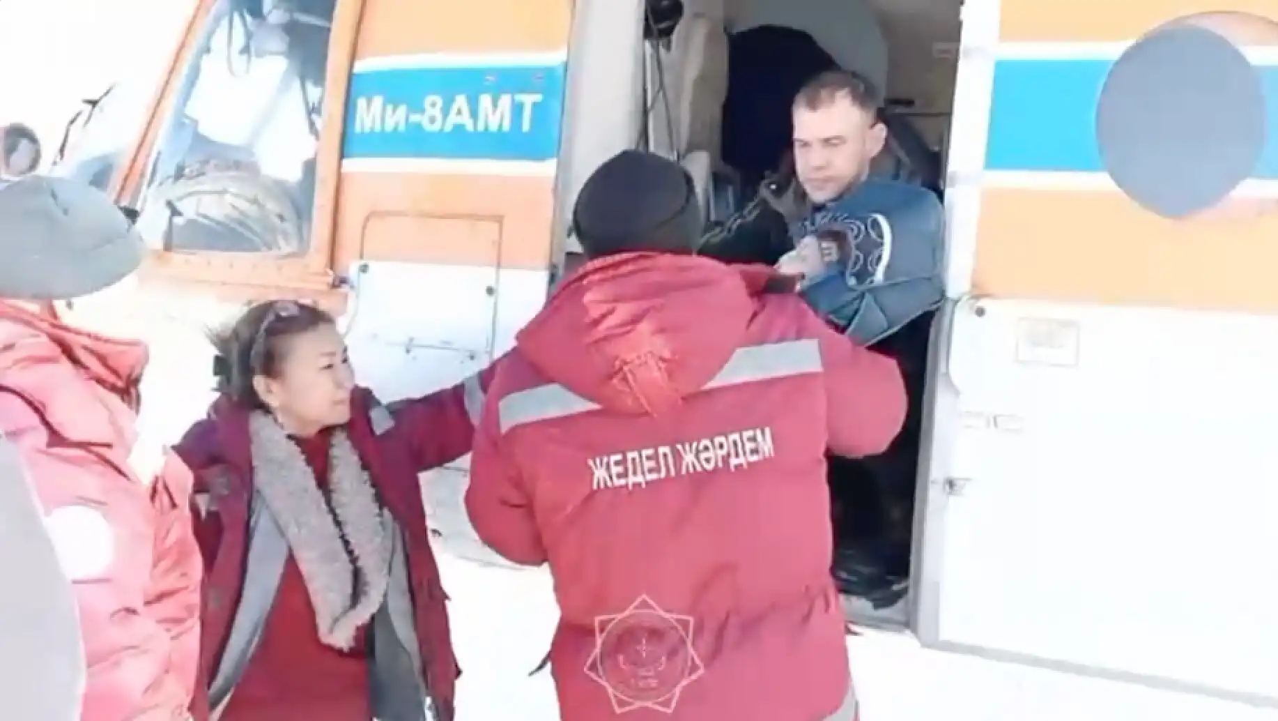 ТЖМ тікұшағы Алтайдағы сәбиді құтқарды