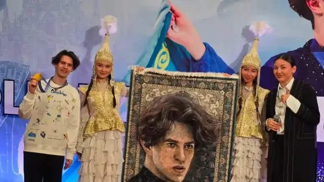 Алматы жұрты олимпиада чемпионы Михаил Шайдоровты қарсы алды