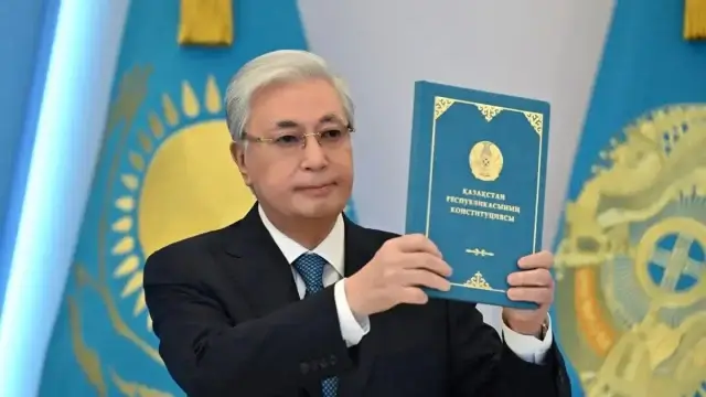 Конституция 1 шілдеден бастап күшіне енеді. Тоқаев жарлыққа қол қойды