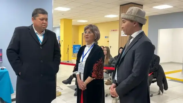 «Мерекелік атмосфера сезіледі». Қырғызстан ОСК төрағасы Астанадағы референдум туралы