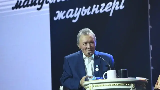 Дархан Қыдырәлі: Парасат майданының сардары