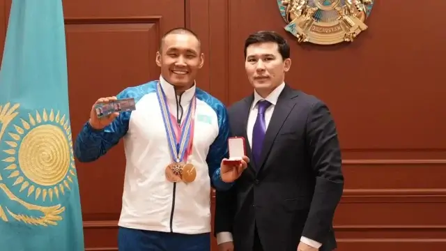 Ербол Хамитовқа «Қазақстанның еңбек сіңірген спорт шебері» атағы берілді