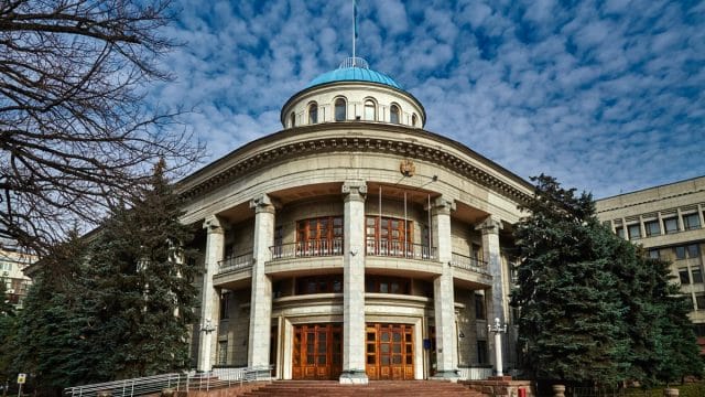 Алматы халқы тарихи ғимаратты жөндеуге наразы болып жатыр